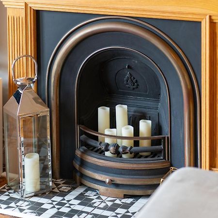 Heritage Quarter Apartment Dunfermline Bagian luar foto