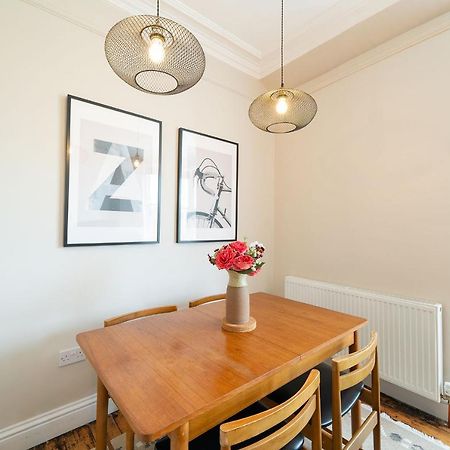 Heritage Quarter Apartment Dunfermline Bagian luar foto